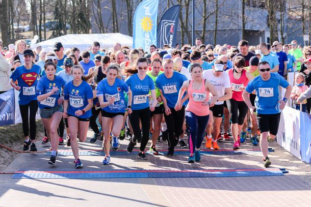 Charzykowy były dziś niebieskie. Odbył się tu "II Bieg Razem dla Autyzmu" (FOTO)
