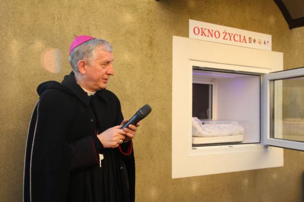 W Chojnicach uroczyście otwarto "okno życia"