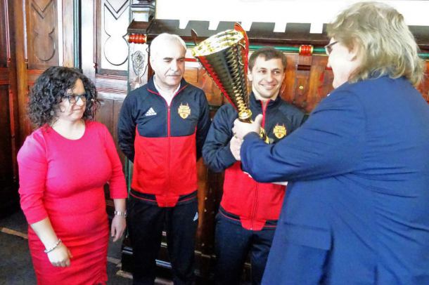 Nagrody dla piłkarzy i działaczy Red Devils Chojnice za awans do futsalowej Ekstraklasy