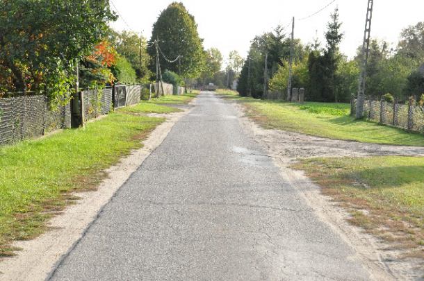Do końca wakacji ma potrwać remont drogi w Sąpolnie, w gminie Przechlewo