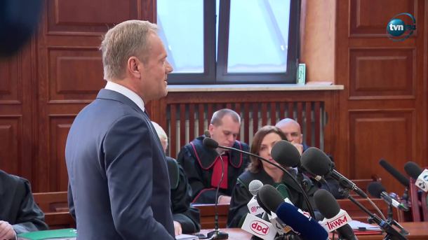 D. Tusk przed sądem: Nie odpowiadałem politycznie za wizytę prezydenta Lecha Kaczyńskiego