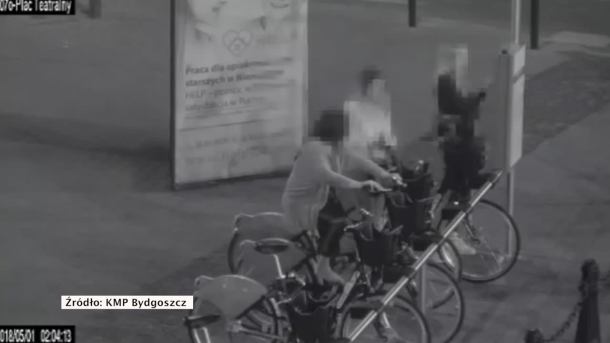 Pijane zygzakiem jeździły po mieście na rowerach. Zostały ukarane mandatami