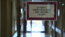 Areszt dla 19-letniej matki z Chorzowa. Próbowała zabić 3-miesięcznego synka