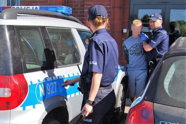 20-latek z gminy Miastko w areszcie. Zarzut: zakatował psa