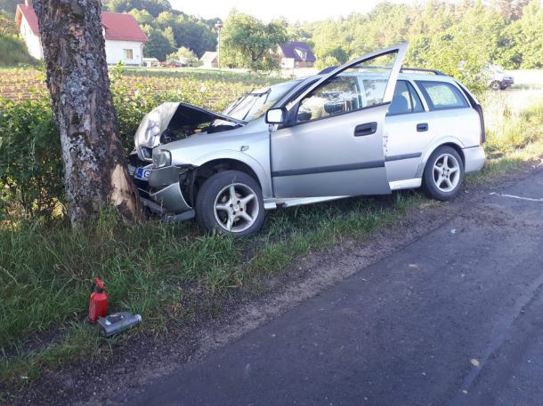Upadek paralotniarza i dwa wypadki drogowe. Niespokojny weekend w powiecie kościerskim