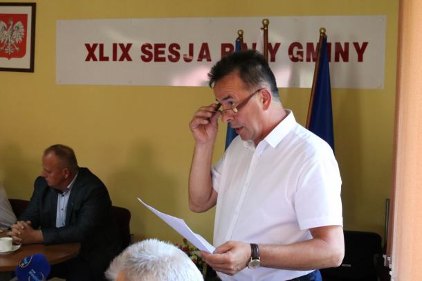 Wójt gminy Przechlewo w chojnickim szpitalu. Ma otwarte złamanie nogi