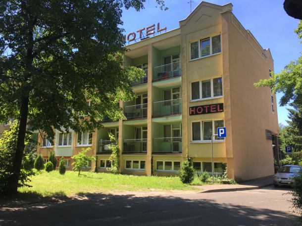 Instytut Pamięci Narodowej szuka budowniczych hotelu Olimp w Chojnicach