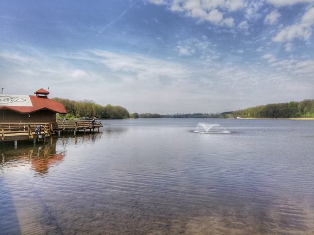 Nowy sprzęt wodny, ale bez nowych pomostów na plaży miejskiej w Sępólnie Krajeńskim