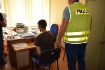 Chojnicki policjant po służbie pomógł ująć złodziei