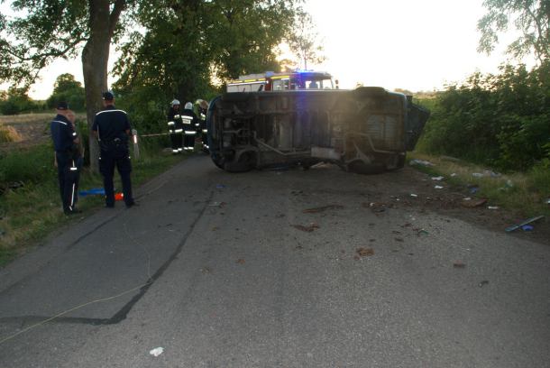 Powiat kościerski: jedna osoba nie żyje, cztery zostały ranne w wypadkach