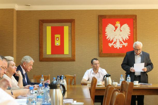 Powiat człuchowski zaciągnie kredyt. Część pieniędzy pójdzie na pokrycie straty szpitala