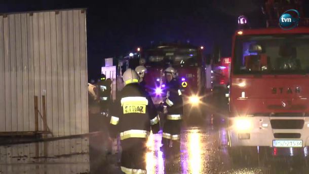 Pożar tartaku w Wielkopolsce. Nocna akcja straży i milionowe straty