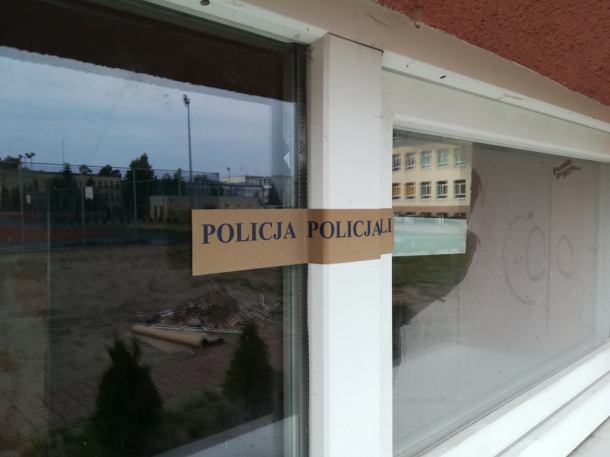 Ekipa remontowa znalazła w szkole ludzkie szczątki