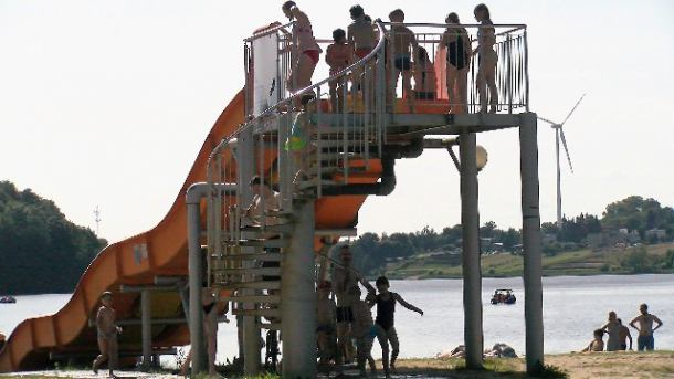 Sanepid zamyka plażę miejską w Więcborku. Wszystko przez sinice