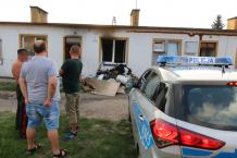 W Czarnem spłonęło mieszkanie w baraku socjalnym. Lokator ma poparzone 60 procent ciała (FOTO)