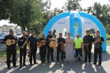 Weekend na Międzynarodowym Festiwalu Folkloru. Posłuchaj relacji z mobilnego studia Weekend FM