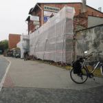 Prace przy murach miejskich w Chojnicach w 2017 r. fot. Michał Drejer/archiwum