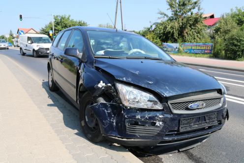 Dwie osoby poszkodowane w wypadku na skrzyżowaniu ulic Bytowskiej i Kopernika w Chojnicach