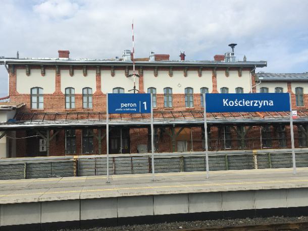 Trwa przebudowa dworca PKP w Kościerzynie. Obiekt odzyskuje dawną świetność