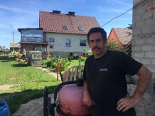Mieszkańcy Trzebunia w gminie Dziemiany otrząsnęli się już po ubiegłorocznej nawałnicy
