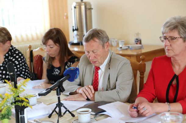 Lubiewo zaciągnie kredyt na odbudowę dróg po nawałnicy