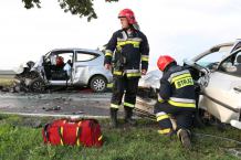 Trzy osoby poszkodowane w wypadku drogowym pod Człuchowem. Sprawca był pijany (FOTO)