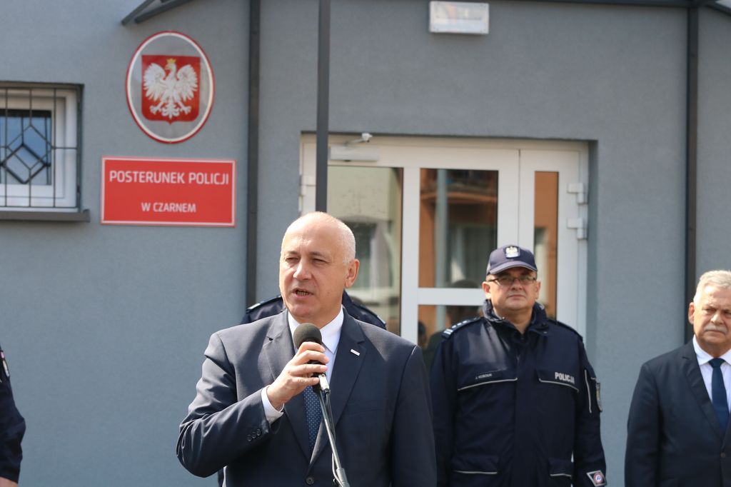 Policjanci z Czarnego mają nowy posterunek FOTO