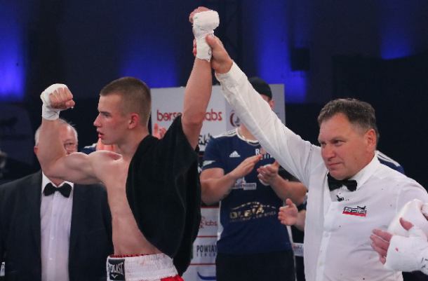 Komplet zwycięstw naszych pięściarzy podczas gali bokserskiej w Kałuszynie