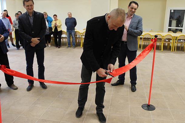 W Szkole Podstawowej numer 3 w Chojnicach uroczyście otwarto nową część budynku