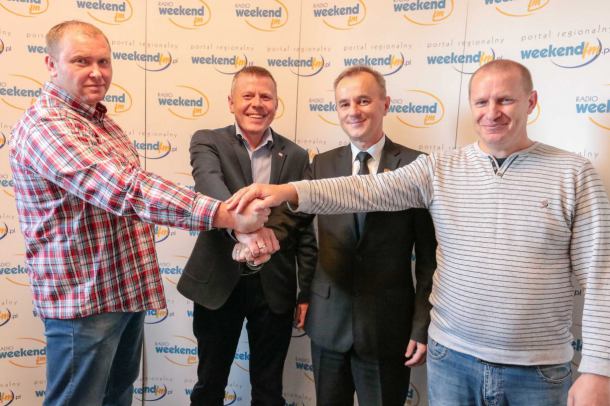 Debata kandydatów na burmistrza Sępólna Krajeńskiego w Weekend FM
