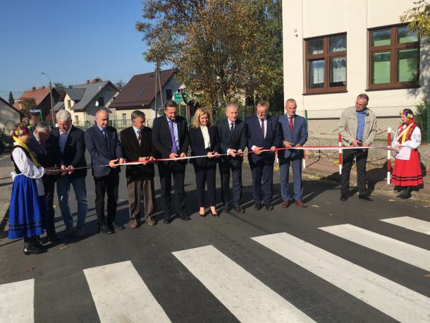 Zakończyła się przebudowa drogi powiatowej Kościerzyna - Wdzydze (FOTO)