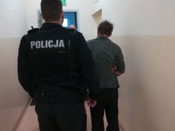 Policja zatrzymała agresywnego 47-latka z Czerska