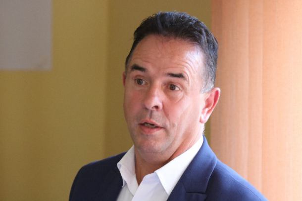 Komentarze kandydatów po pierwszej turze wyborów w Przechlewie