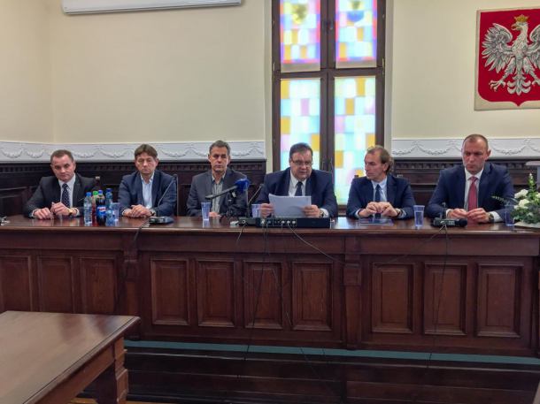 Marek Szczepański starostą chojnickim. Mariusz Paluch wicestarostą. Znamy skład nowego zarządu powiatu
