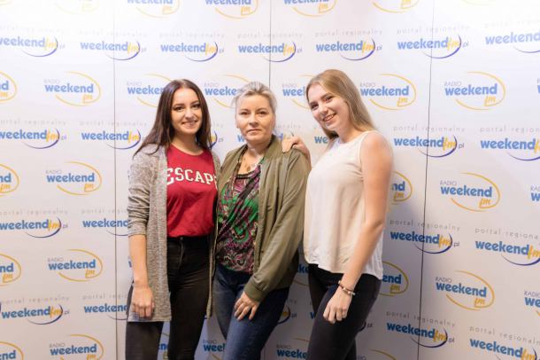 Goście z Technikum nr 2 w Chojnicach w studiu Weekend FM. Dziś zapisy do bazy potencjalnych dawców szpiku DKMS.