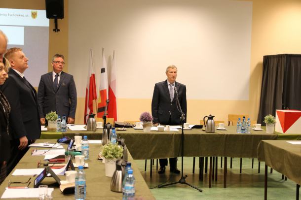 Na pierwszej w nowej kadencji sesji Rady Powiatu Tucholskiego zawiódł sprzęt do głosowania