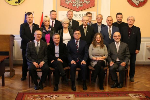 O 1 tys. 800 zł mniej, niż dotychczas, będzie zarabiał burmistrz Człuchowa Ryszard Szybajło