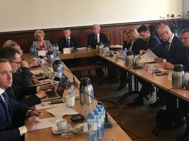 Radni powiatu kościerskiego wybrali przewodniczących oraz składy poszczególnych komisji