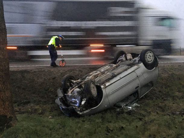 Kobieta w ciąży ranna w wypadku koło Kościerzyny (FOTO)