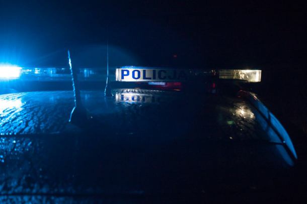 Policja szuka sprawcy potrącenia motorowerzysty w Łęgu