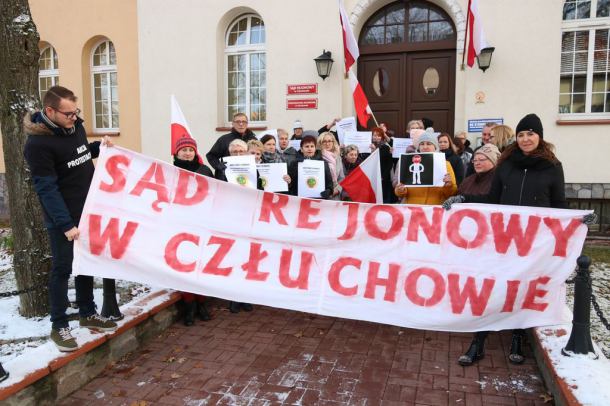 Ciąg dalszy protestu w sądzie w Człuchowie