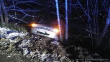 23-letnia kobieta trafiła do szpitala po tym, jak w Czersku jej auto wypadło z drogi