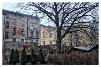 Chojnickie podw&oacute;rka, kamienice i klatki schodowe na fotografiach Joachima Dąbrowskiego