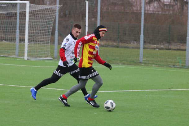 Trzecioligowa Kotwica Kołobrzeg pokonała w sparingu Chojniczankę 2:1. "Było widać te mocne obciążenia"