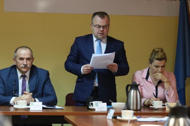 Spór o lokalizację dyskontu w Przechlewie. Wójt wydał oświadczenie w tej sprawie