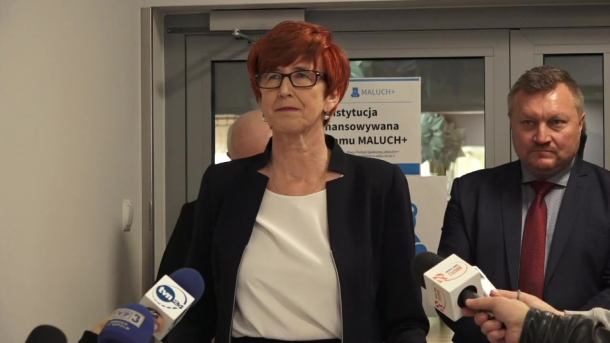 E. Rafalska: Rozszerzenie 500 plus będzie kosztowało w tym roku 10 mld zł, w przyszłym 20 mld