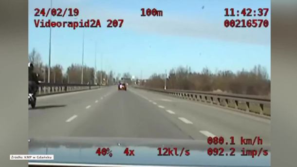 Jechał po mieście prawie 200 km/h, mając sądowy zakaz prowadzenia pojazdów. Lekkomyślny motocyklista z Gdańska