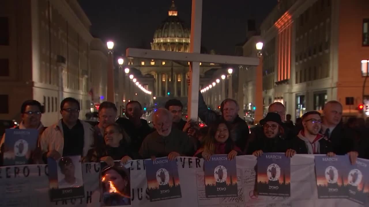 Dominującym odczuciem jest wstyd i smutek. Trwa szczyt w Watykanie poświęcony pedofilii w kościele
