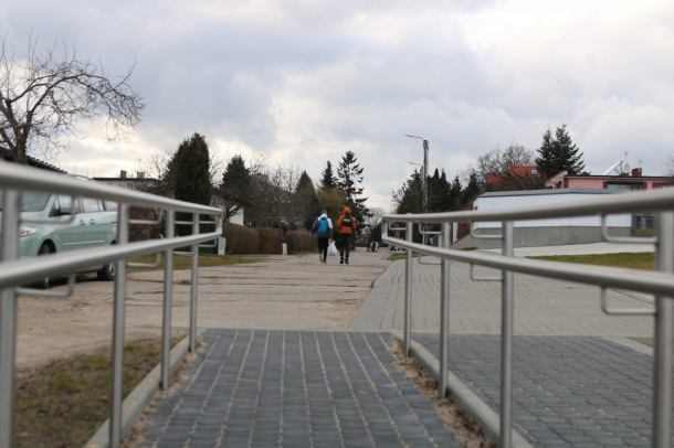 Wkrótce do promenady nad Jeziorem Szpitalnym w Człuchowie będzie można dojechać wyremontowaną drogą