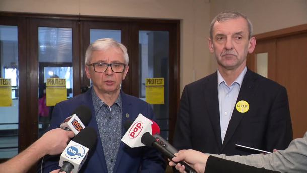 "Narracja minister Zalewskiej to zarzewie konfliktu społecznego". Samorządowcy wsparli protestujących nauczycieli